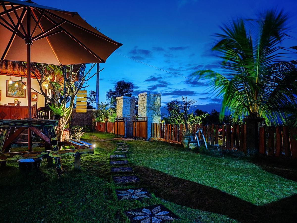 Hotra Hill Cottage Batununggul Exterior photo